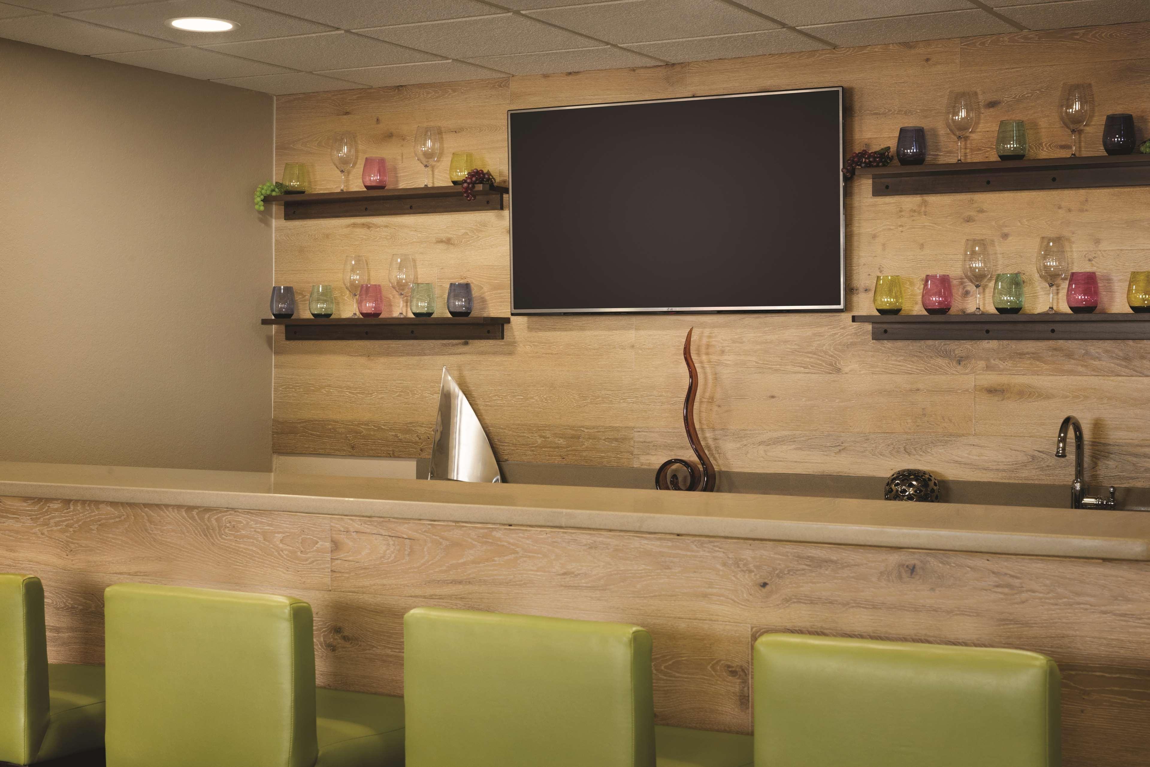 Country Inn & Suites By Radisson, Coralville, Ia Εξωτερικό φωτογραφία