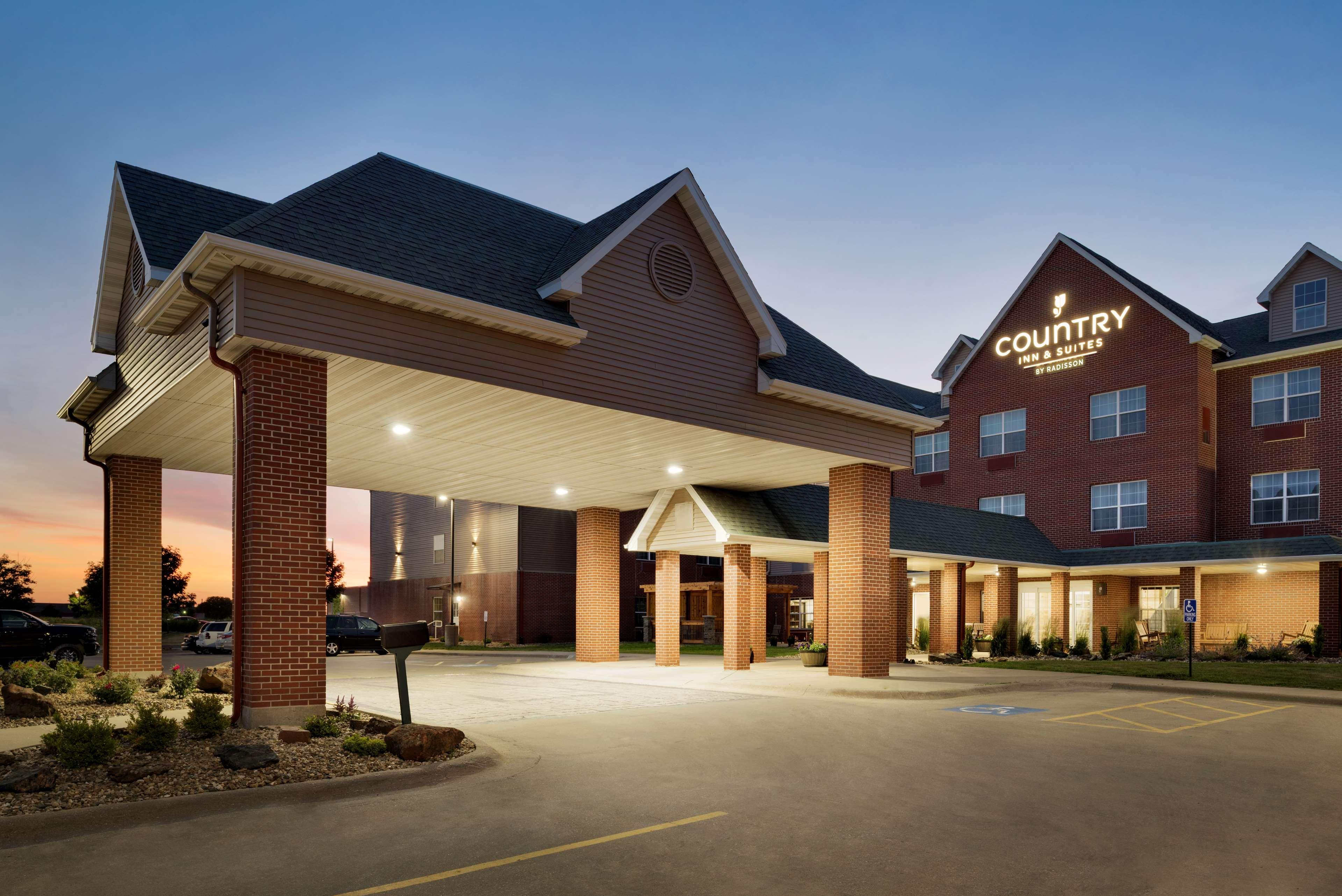 Country Inn & Suites By Radisson, Coralville, Ia Εξωτερικό φωτογραφία
